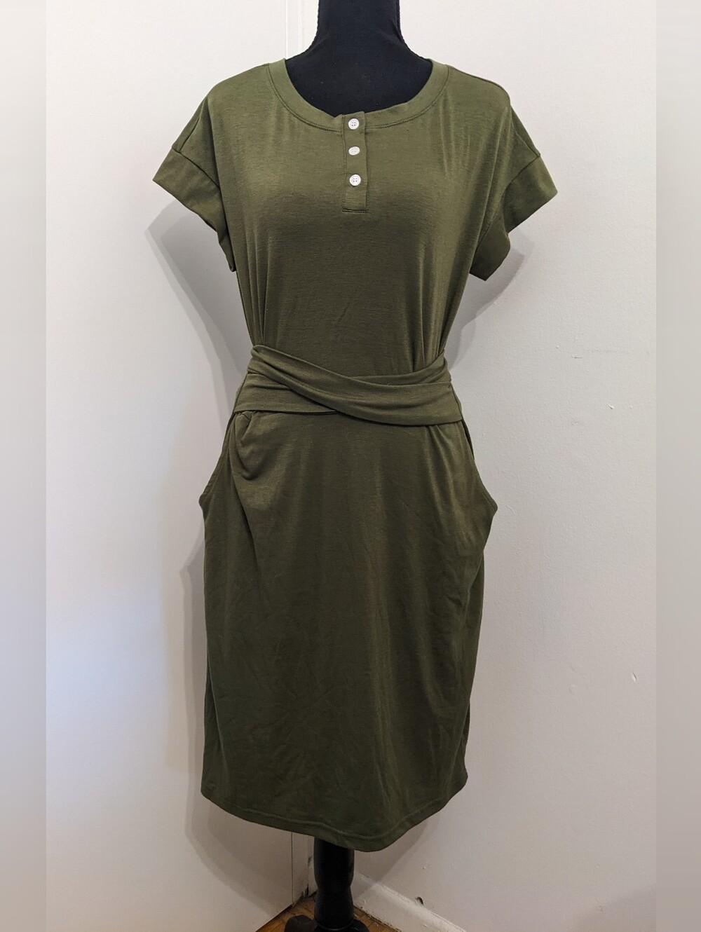 Zesica Olive Green Short Sleeve Dress with Waist Tie Detail | Women's Size Small